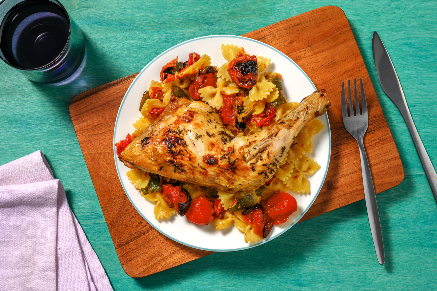 Cuisse de poulet légumes rôtis au thym Recette HelloFresh