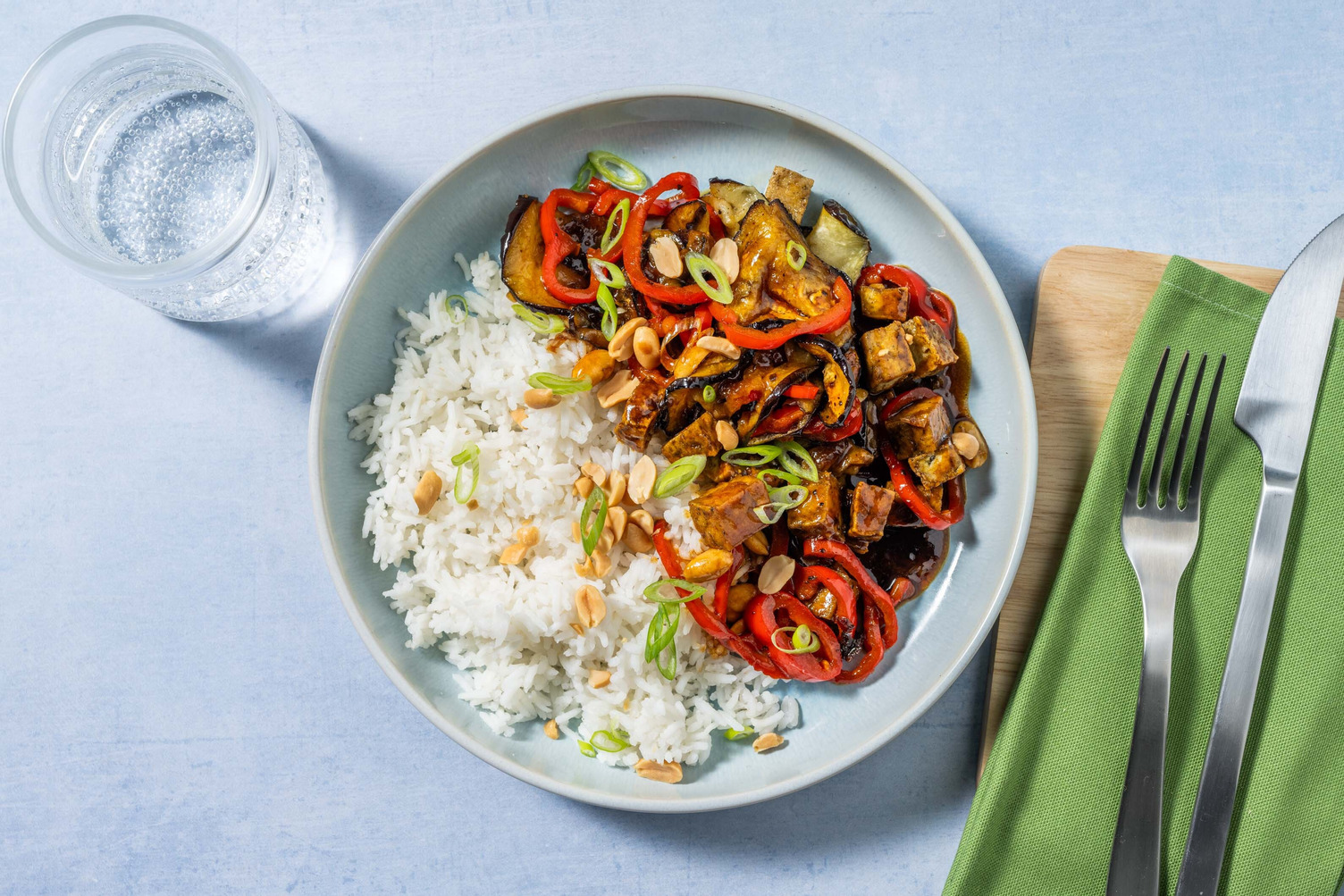 Pad Kra Pao Thai Wok Mit Basilikum Tofu Rezept Hellofresh