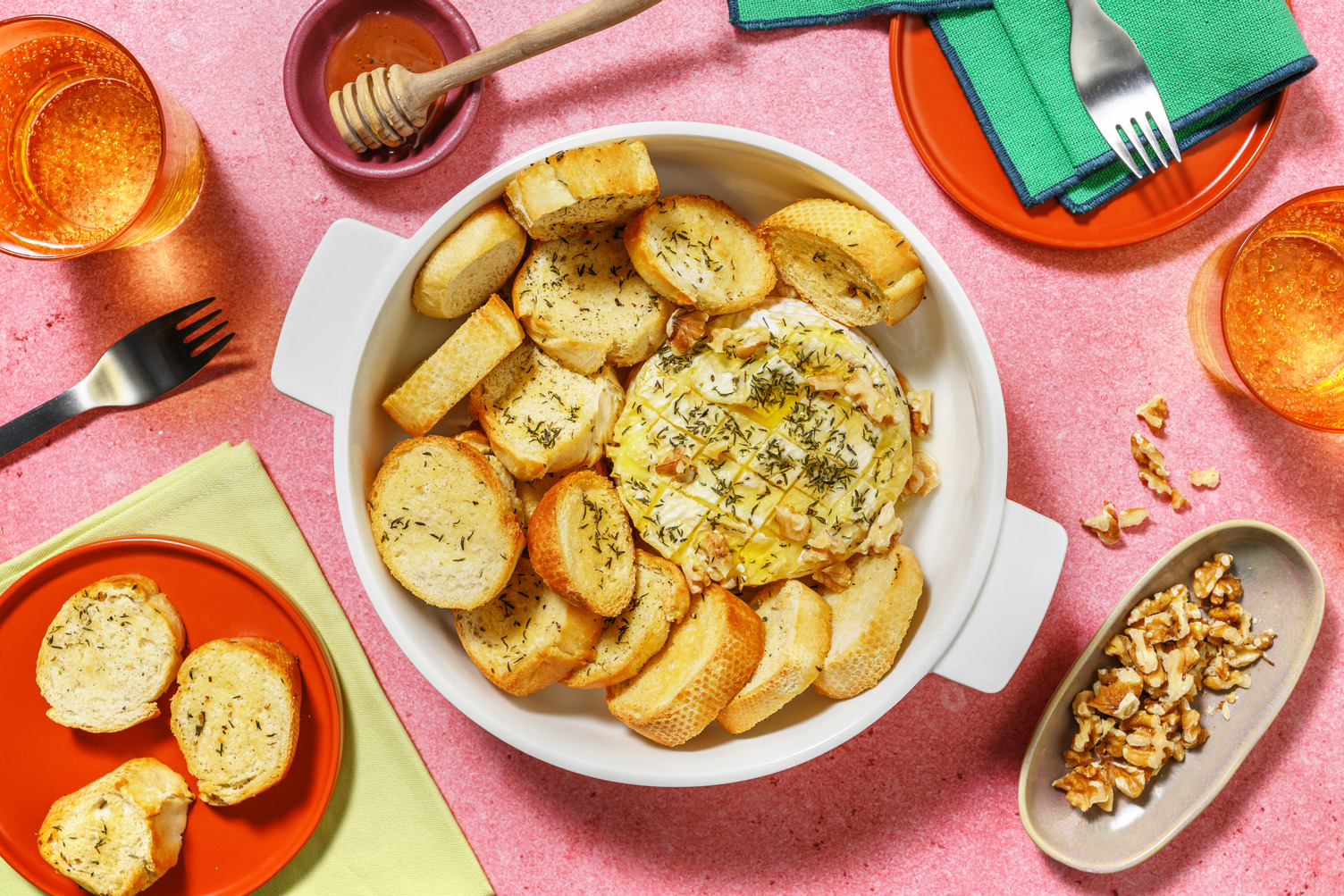 Camembert rôti au thym miel noix Recette HelloFresh