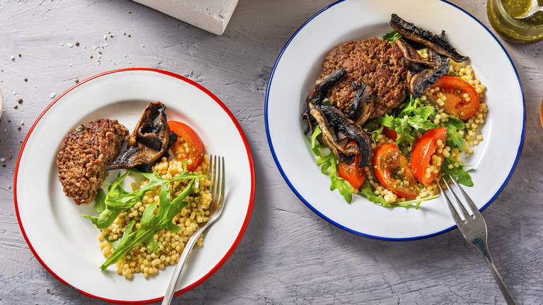 Salade de couscous perlé et steak haché