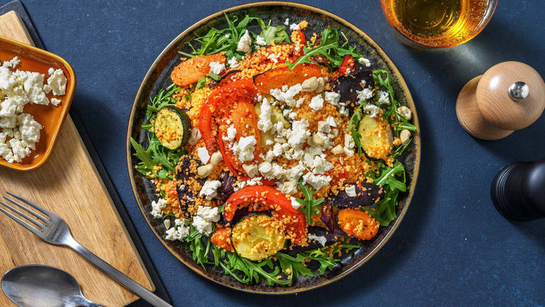 Couscous-Salat mit buntem Ofengemüse & Pfirsich-Ajvar-Dressing