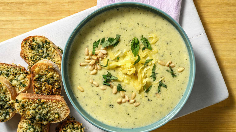 Cremige Zucchinisuppe