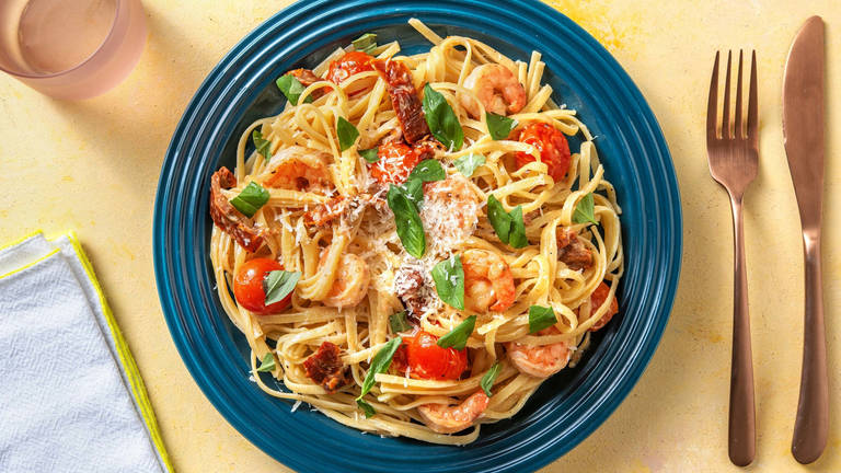 Frische Linguine mit Garnelen