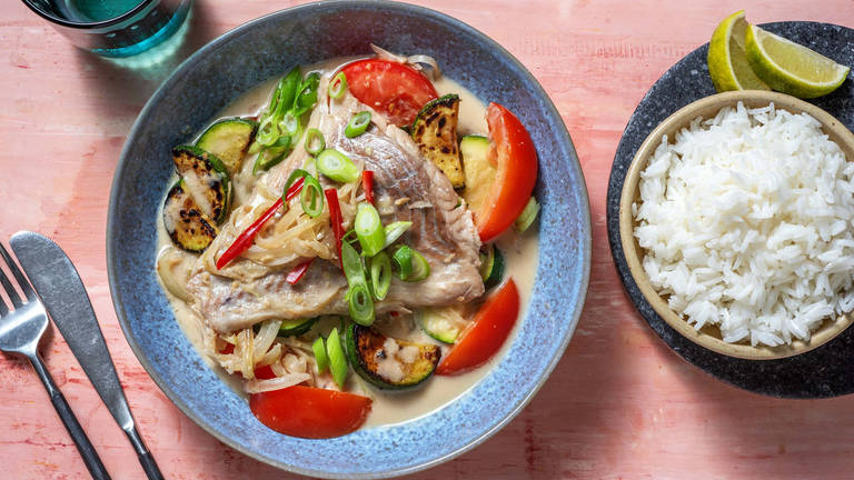 In Kokosnussmilch gegartes Fischfilet