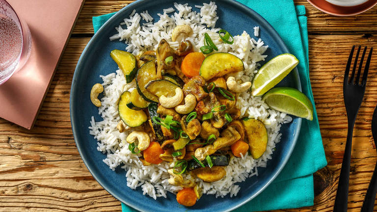 Mildes gelbes Curry mit Zucchini
