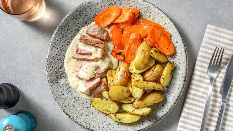 Saftiges Schweinefilet mit Senfrahm