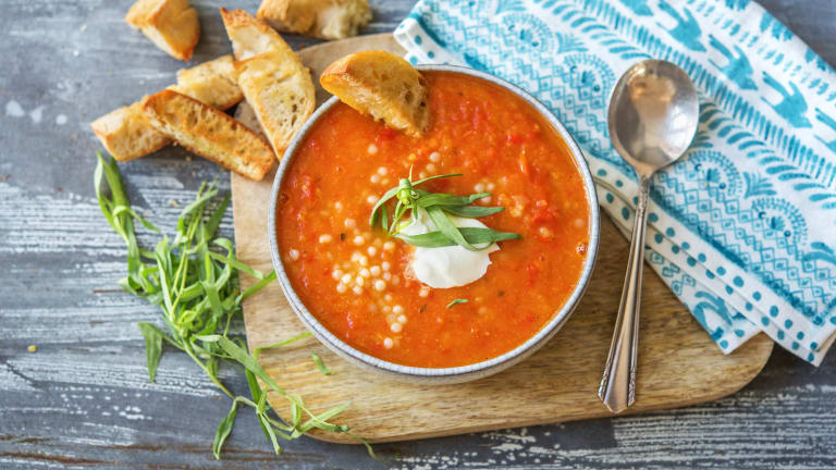 Soupe de tomates et de poivron à l'estragon