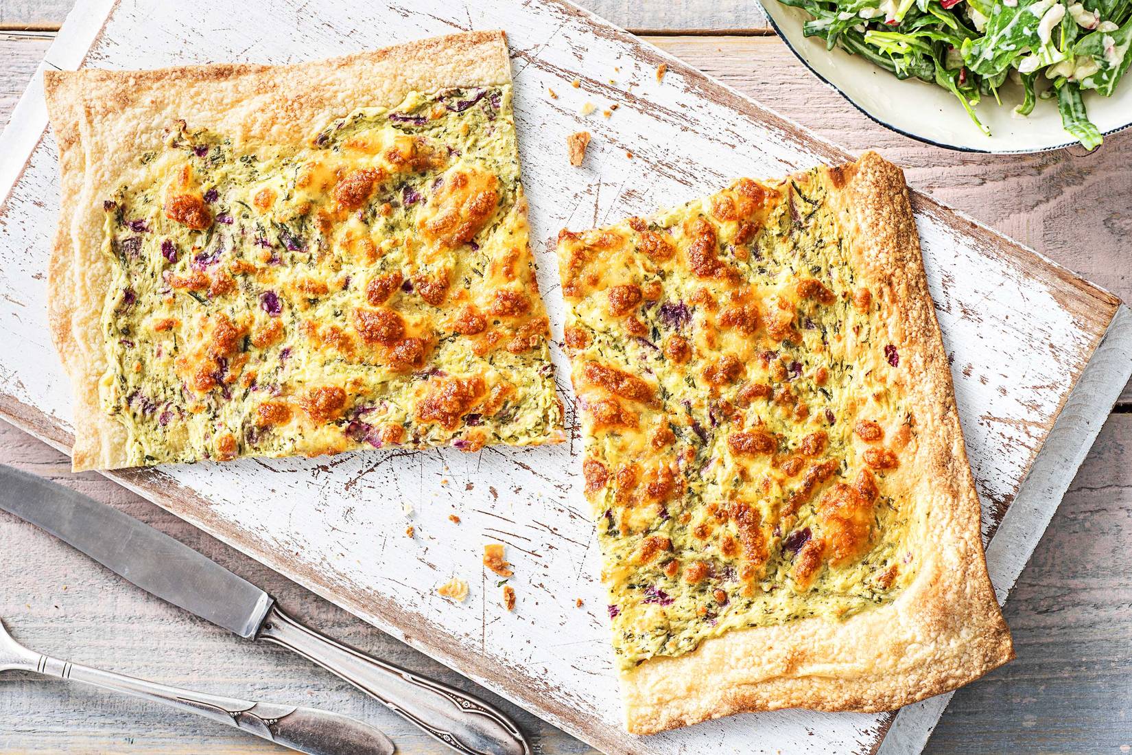 Knuspriger Flammkuchen