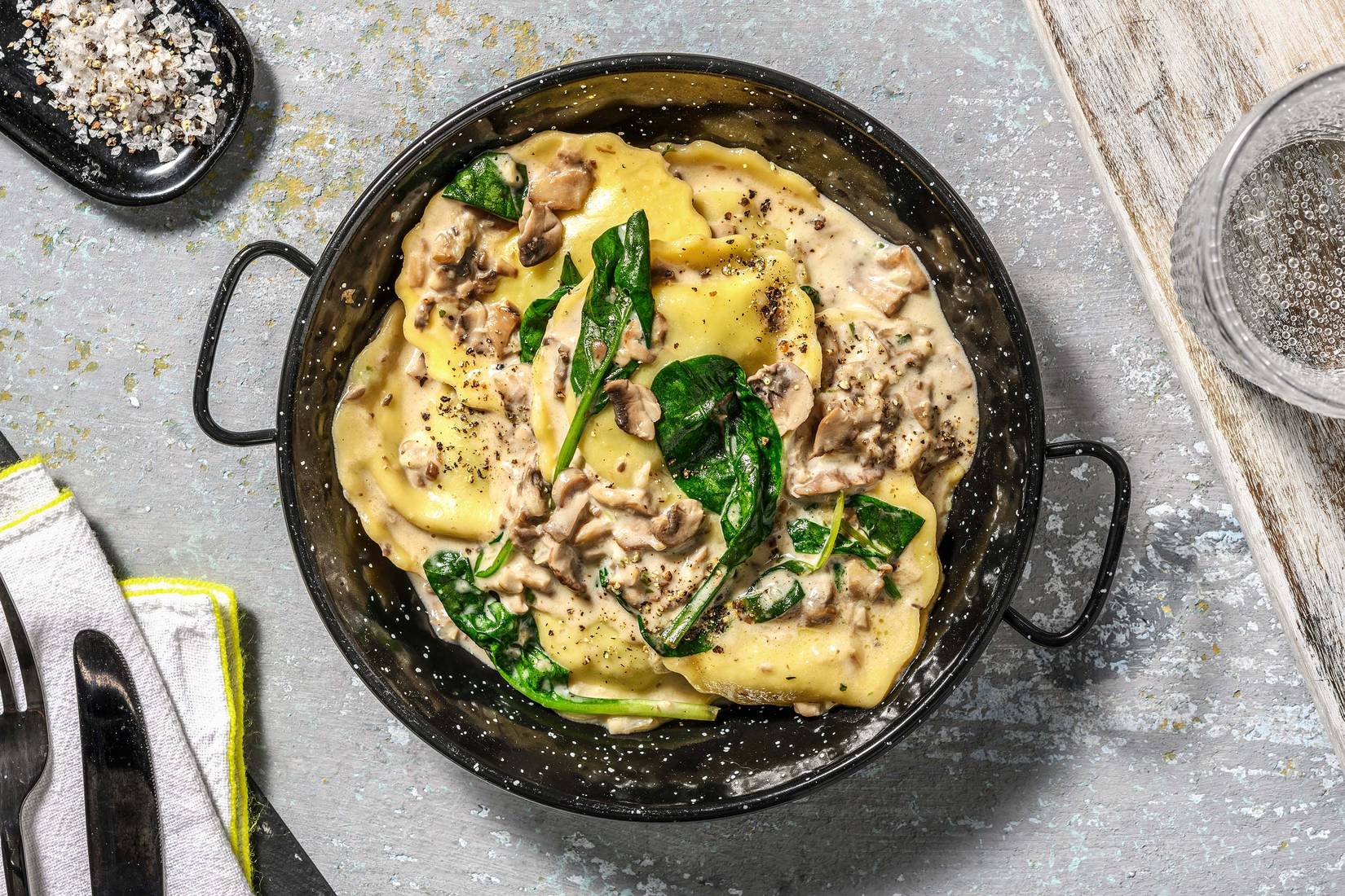Maxi-Tortelli mit Ricotta-Füllung