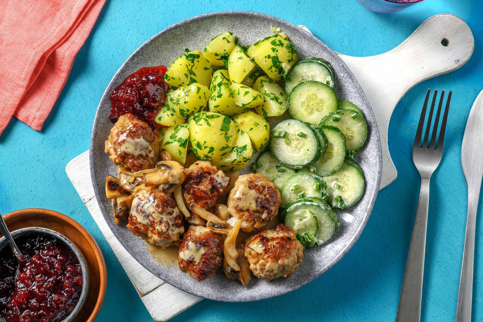 Köttbullar! Schwedische Hackbällchen