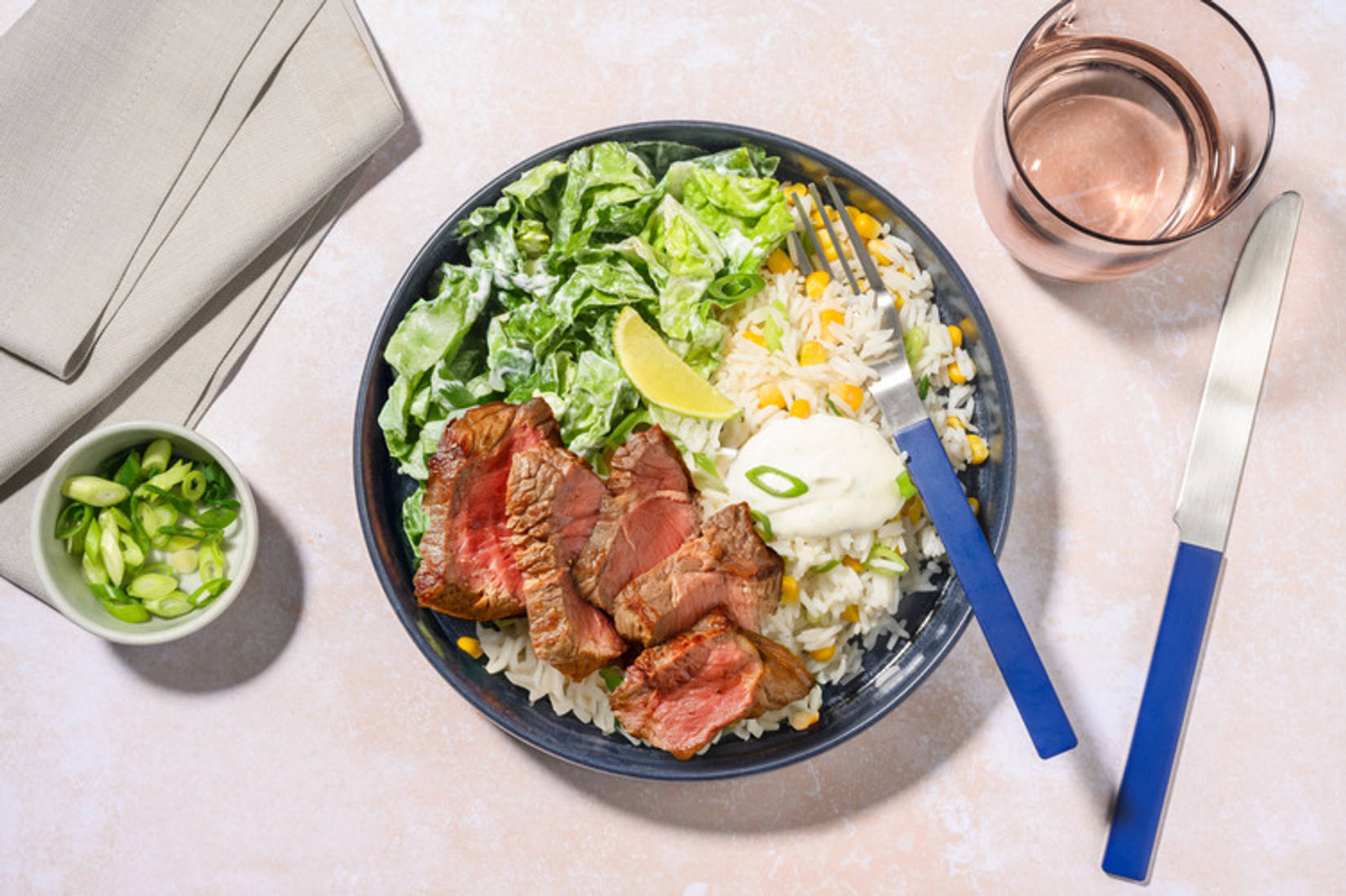 Chipotle Bio-Steak Bowl mit Konfetti-Reis