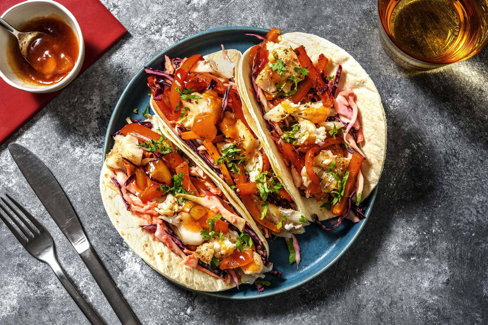 Wraps de lieu noir & chutney d'oignons