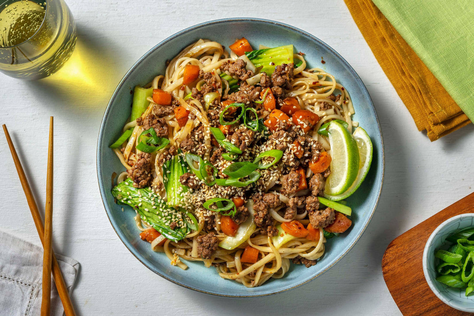 Honning- og sojastegte nudler