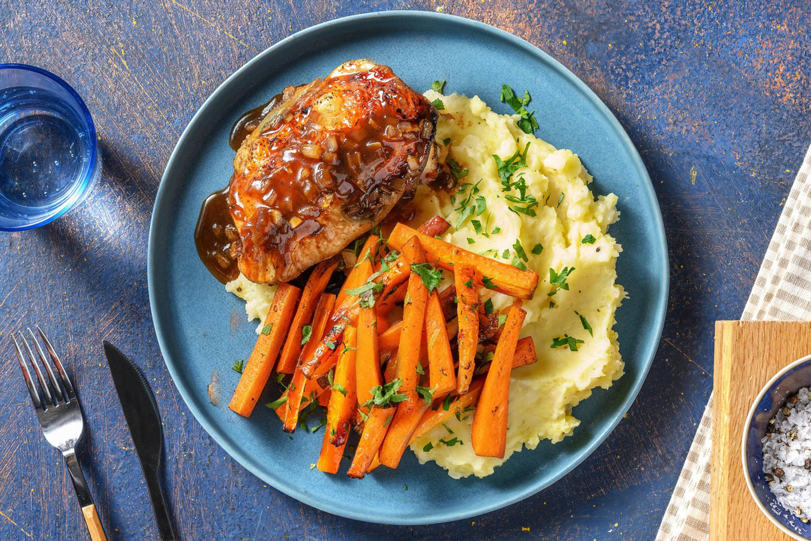 Bio-Hähnchenbrust mit Knollenselleriestampf