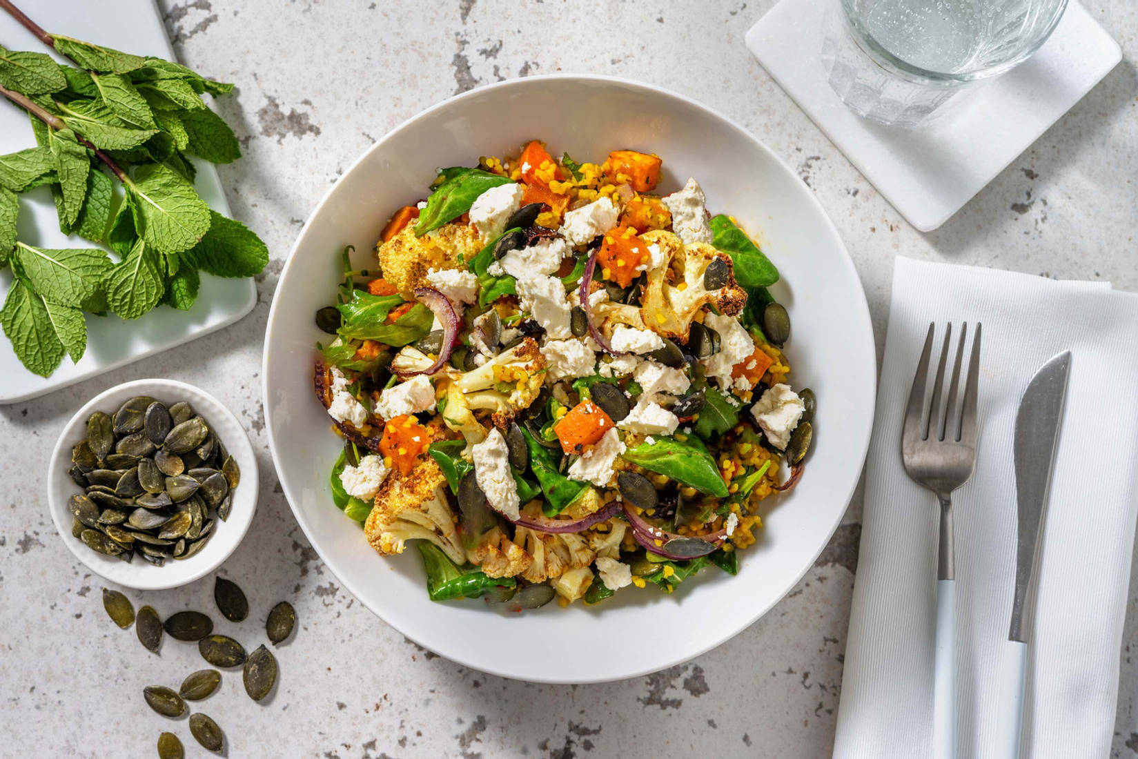 Bulgursalade met gegrilde groenten en geitenkaas
