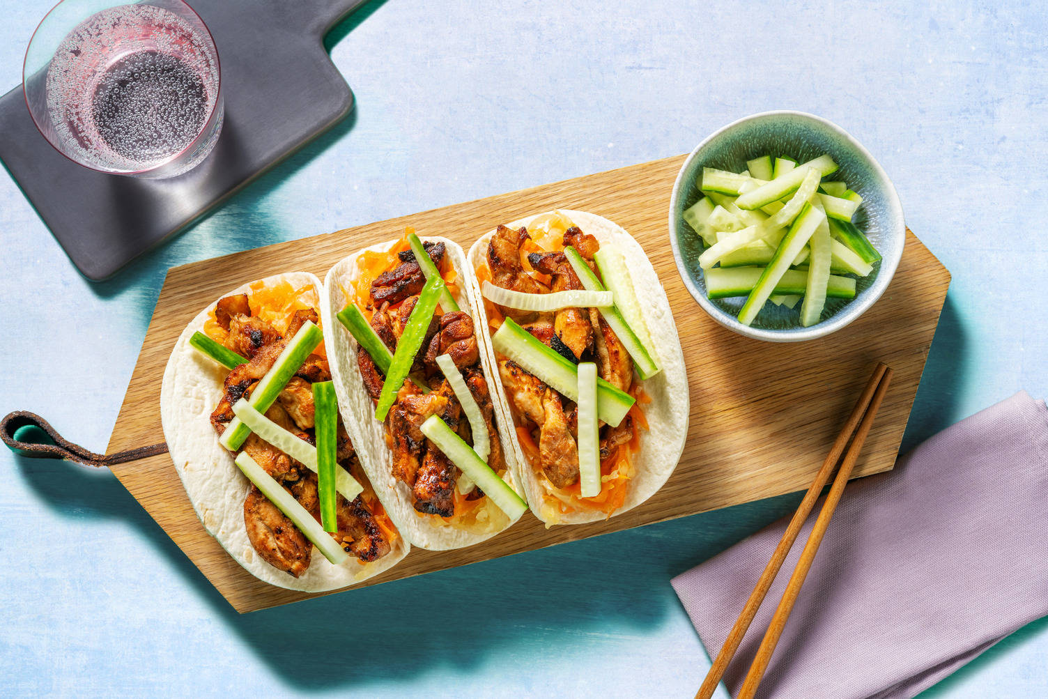 Tacos fusion di pollo e cetrioli agrodolci