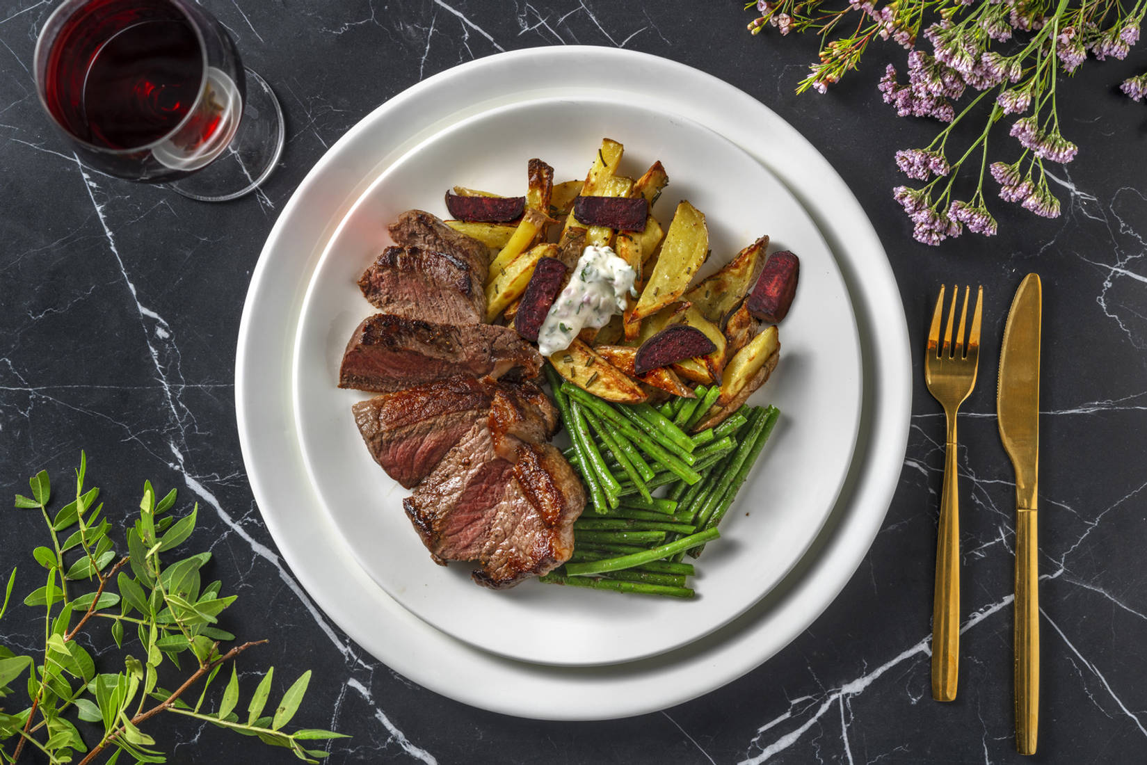 Pannestekt biff og estragonaioli