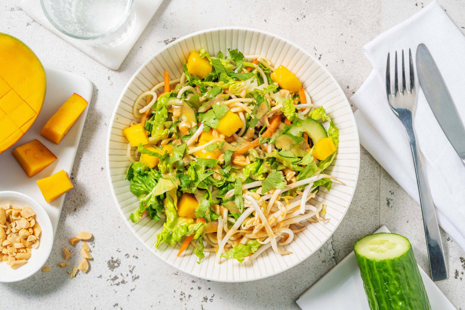 Salade de nouilles thaï à la mangue