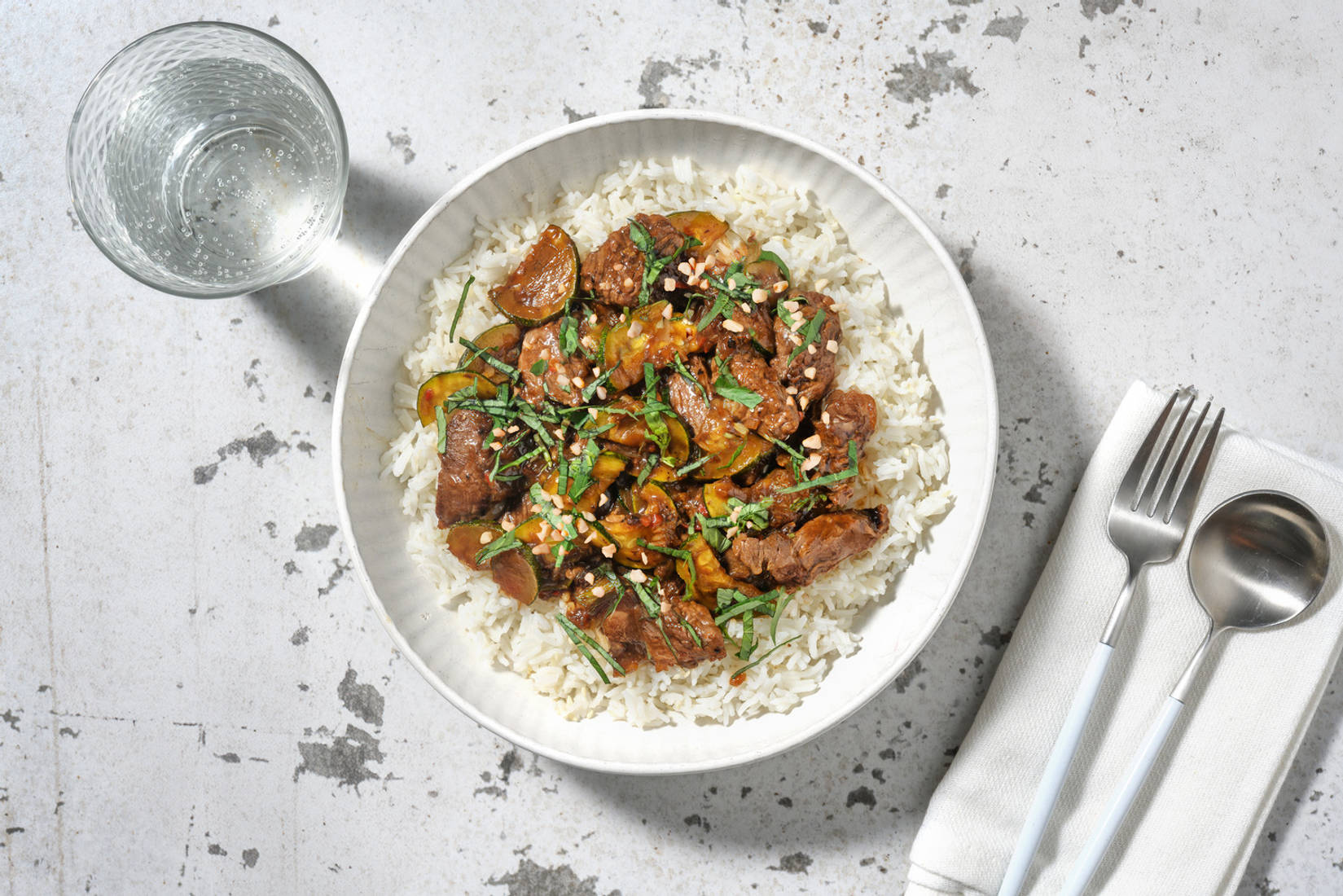 Bœuf sauté, basilic thaï & citronnelle