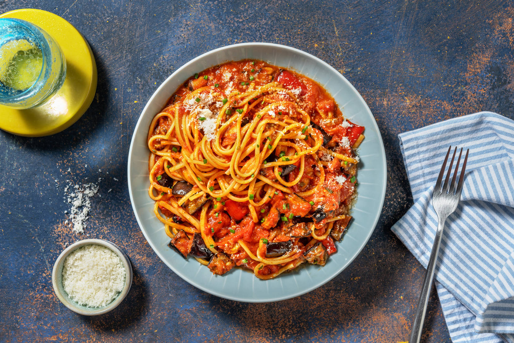 Rapid Roasted Pepper, Aubergine & Chicken Linguine