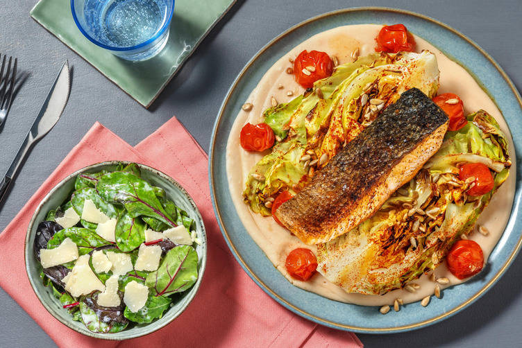 Ofen-Spitzkohl mit extra Lachs und Butterbohnenpüree