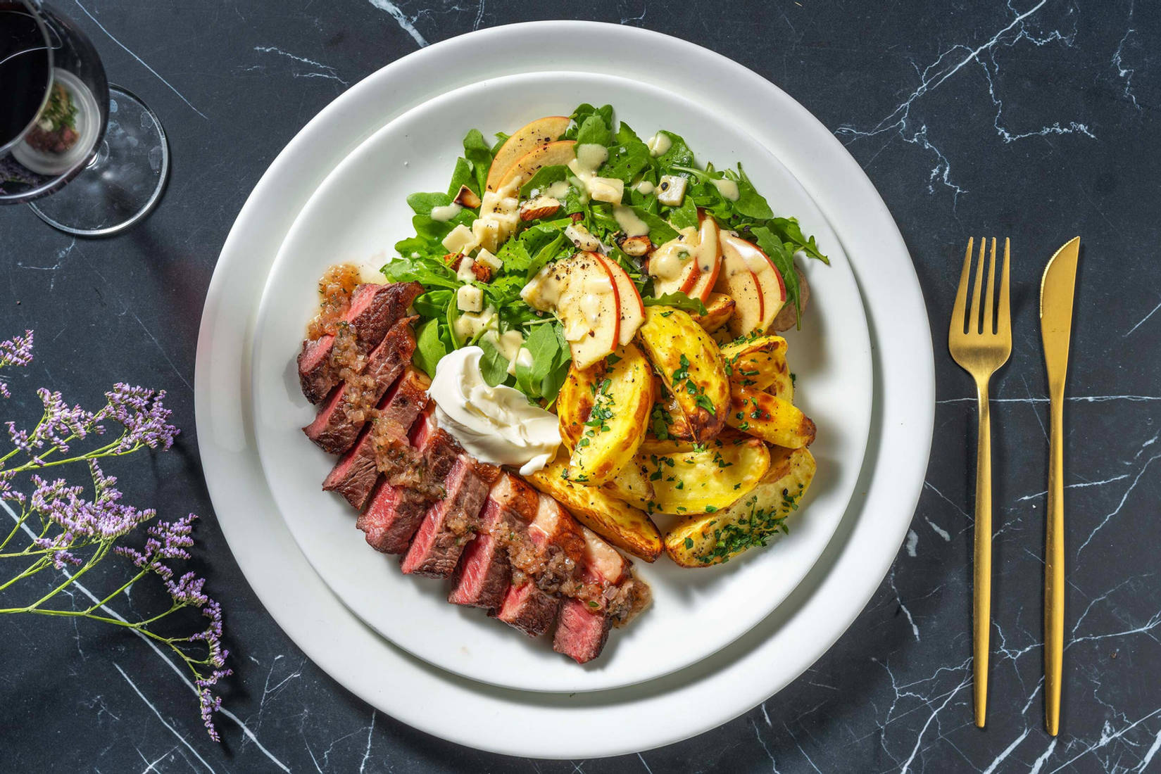 Grillad ryggbiff med schalottenlökssmör