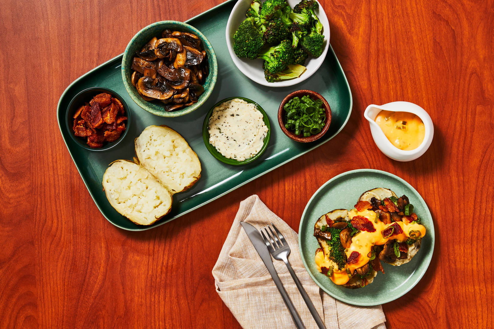 Pommes de terre au four toute garnies et double bacon