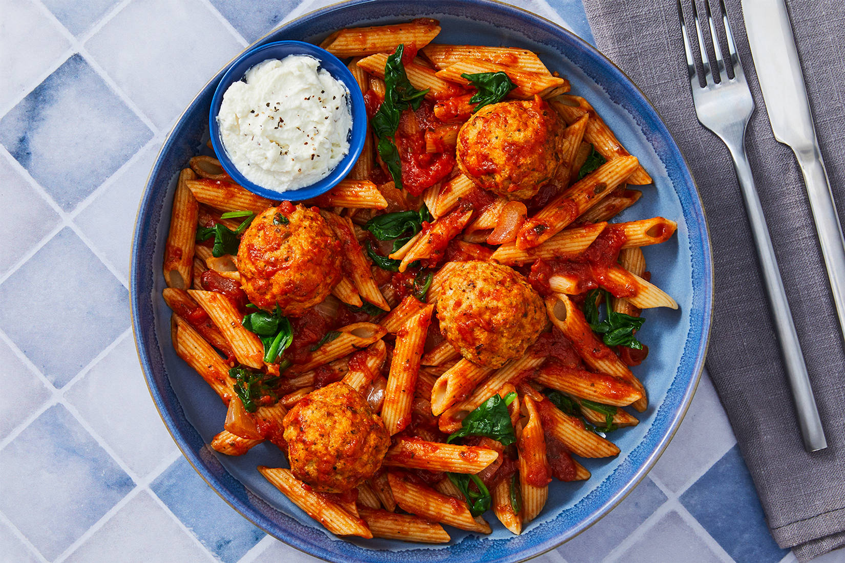 Poulet à l’italienne et boulettes de viande à la ricotta