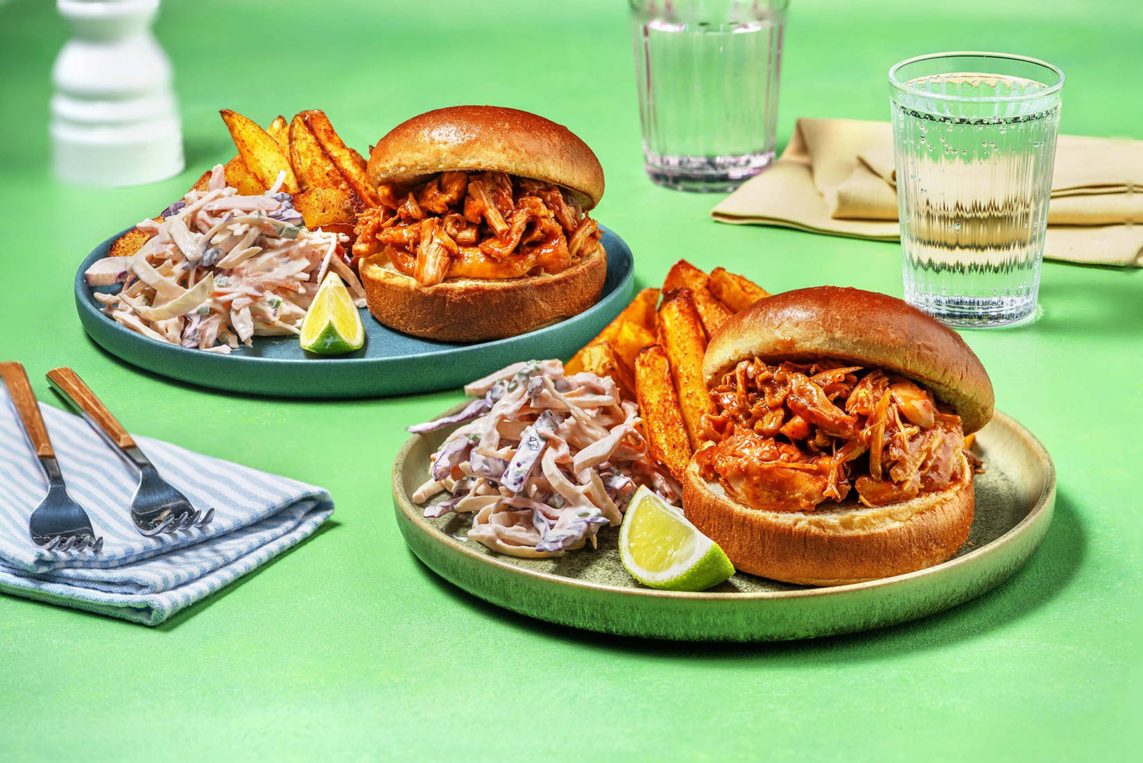 Pulled BBQ Chicken Buns