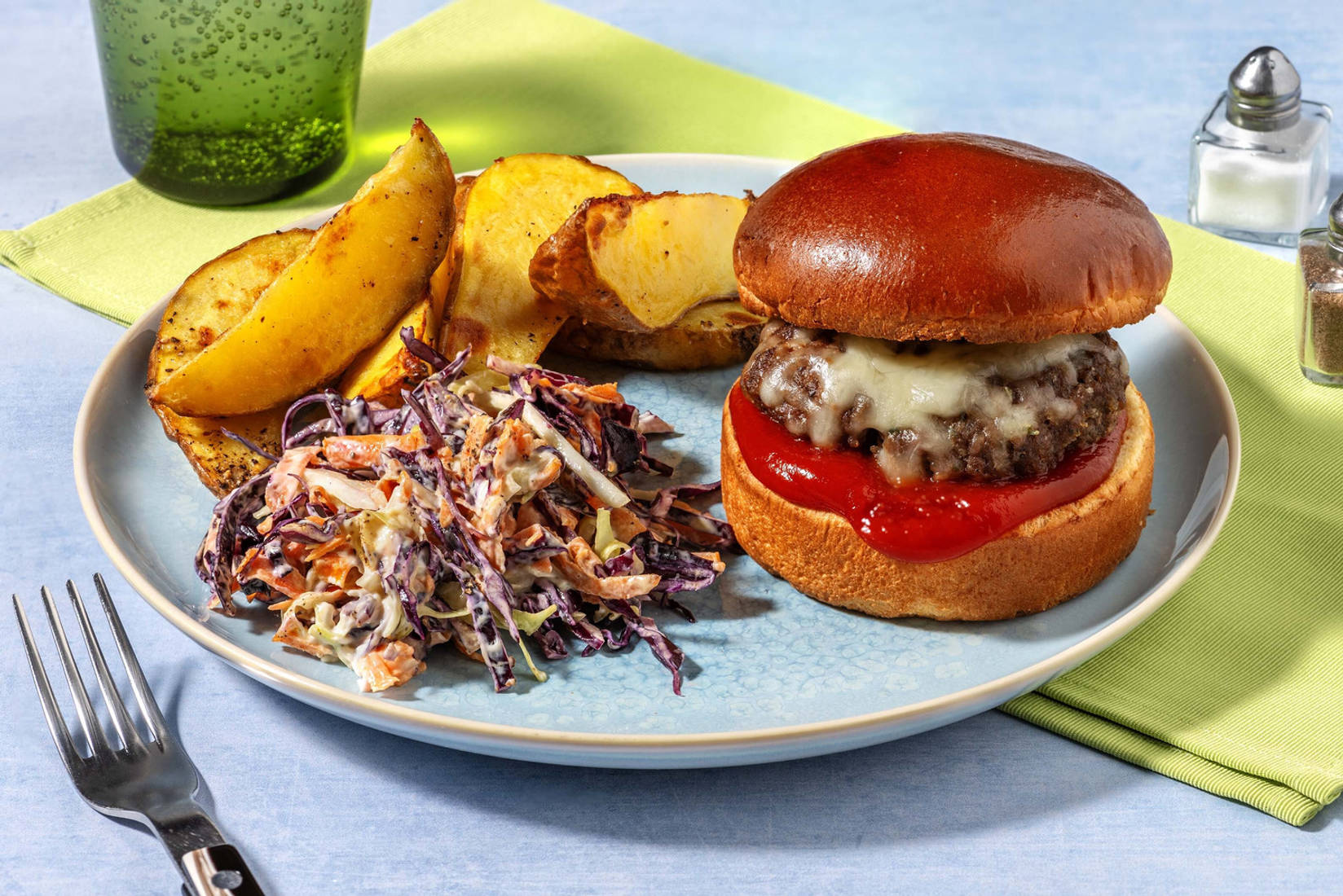Family Favourite Cheddar Cheeseburger
