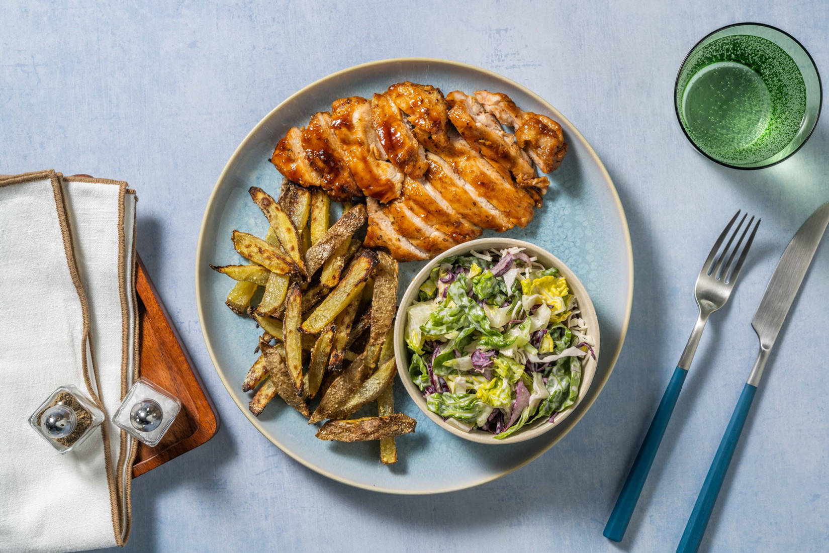 Spiced BBQ Chicken and Cheesy Chips