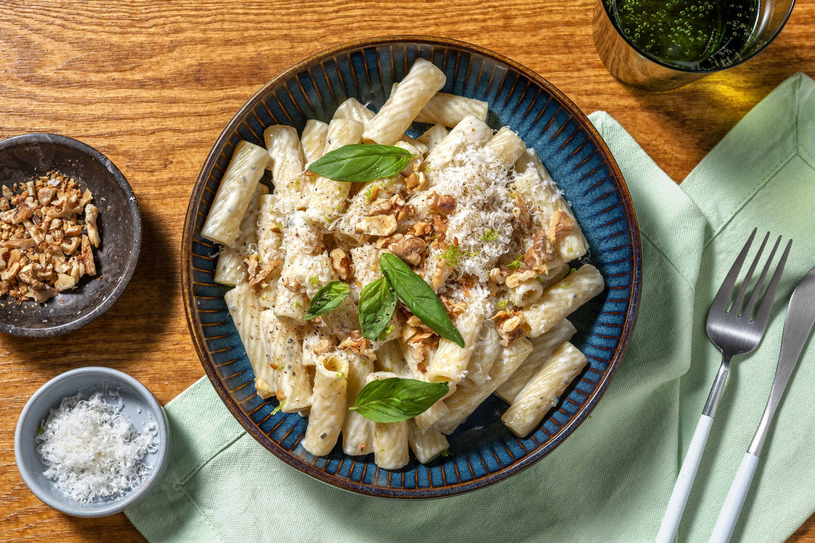 Tortiglioni in salsa alla panna e zola