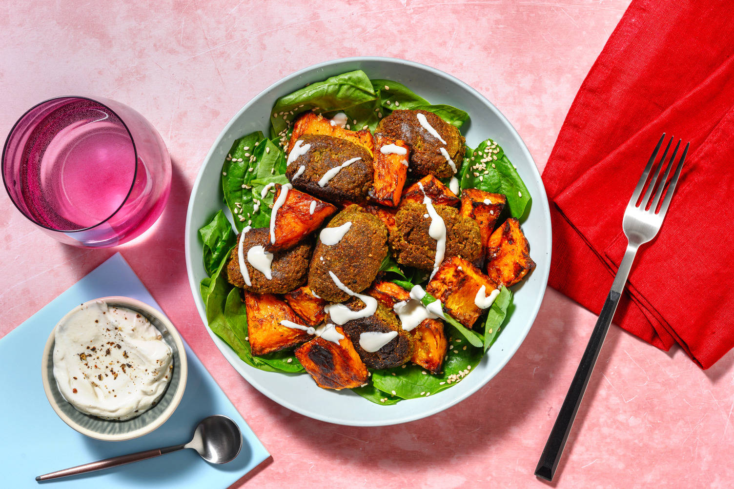 Falafel fritti e crema yogurt alla tahina