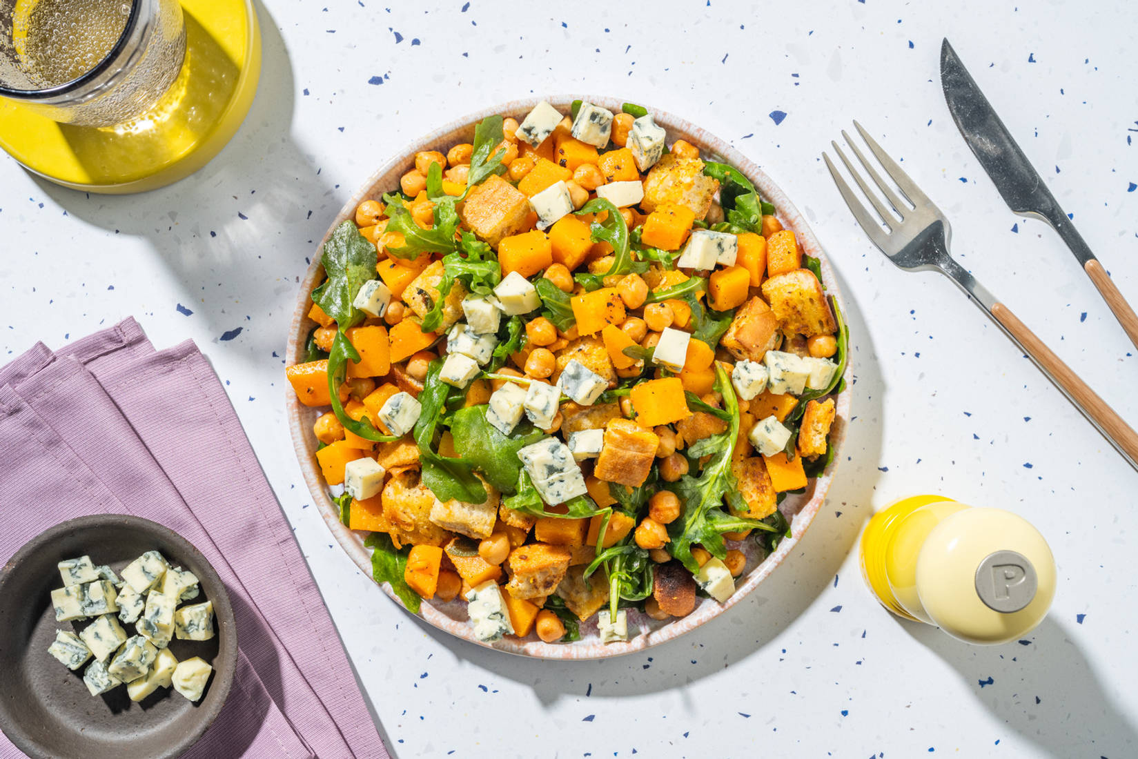 Panzanella d'autunno zucca e gorgonzola Dop