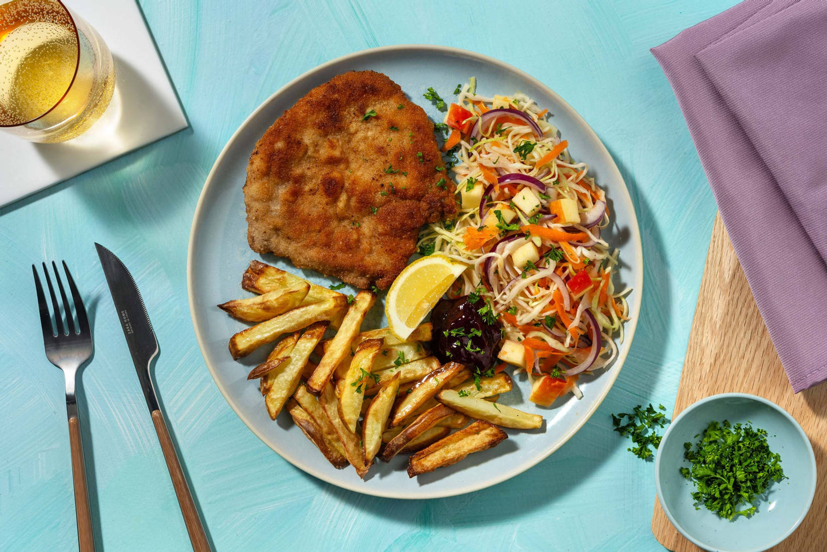 Wienerschnitzel met zelfgemaakte ovenfrietjes