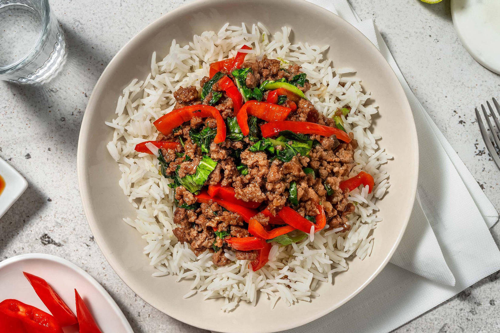 Asiatisches Hackfleisch vom irischen Weiderind mit Pak Choi