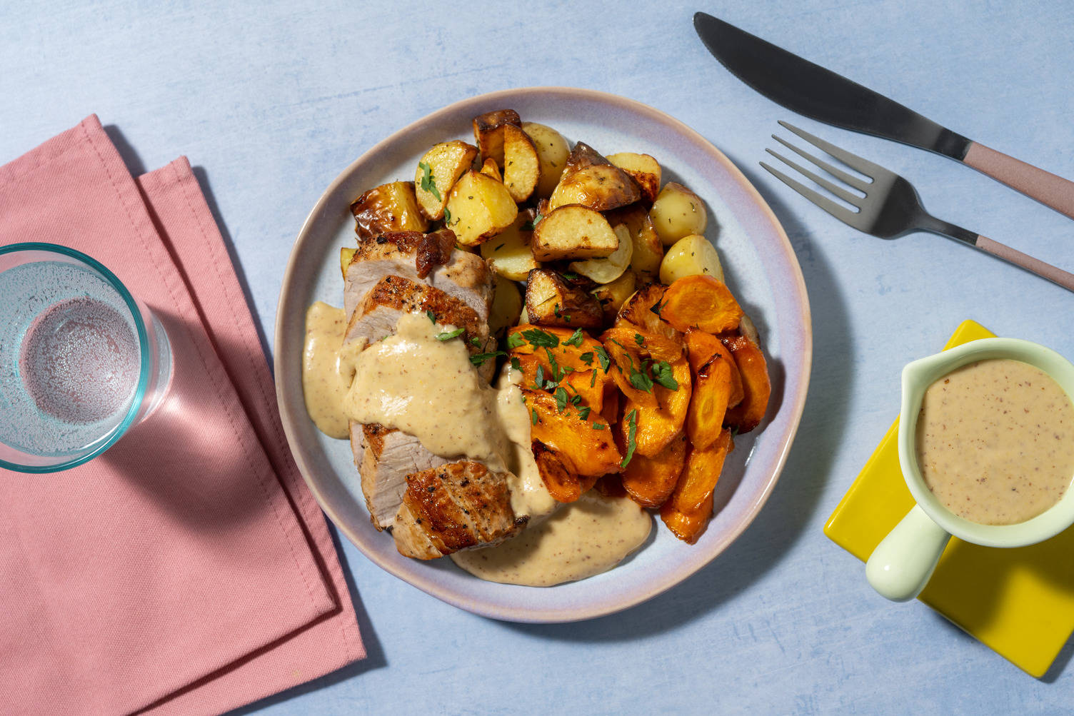 Saftiges Bio-Schweinefilet mit Senfrahm