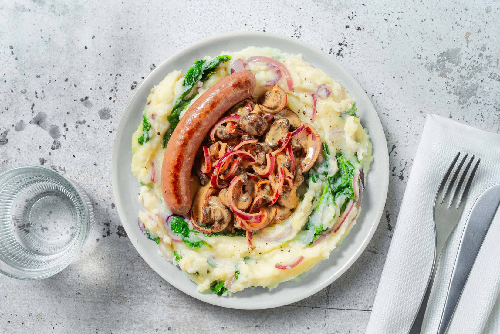 Spinaziestamppot met boerenworst