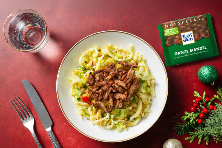 Spätzle in Raclette-Käse-Soße mit extra Bio-Schweinefilet