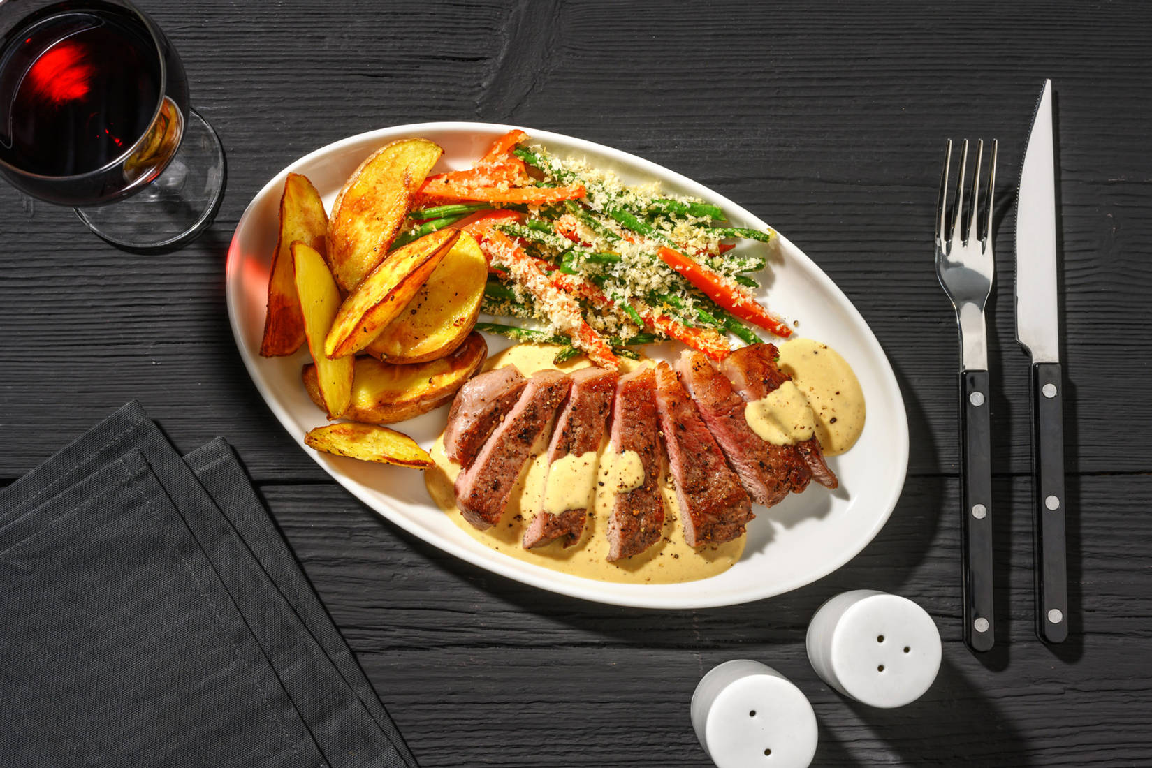 Stegt rumpsteak og bearnaisesauce