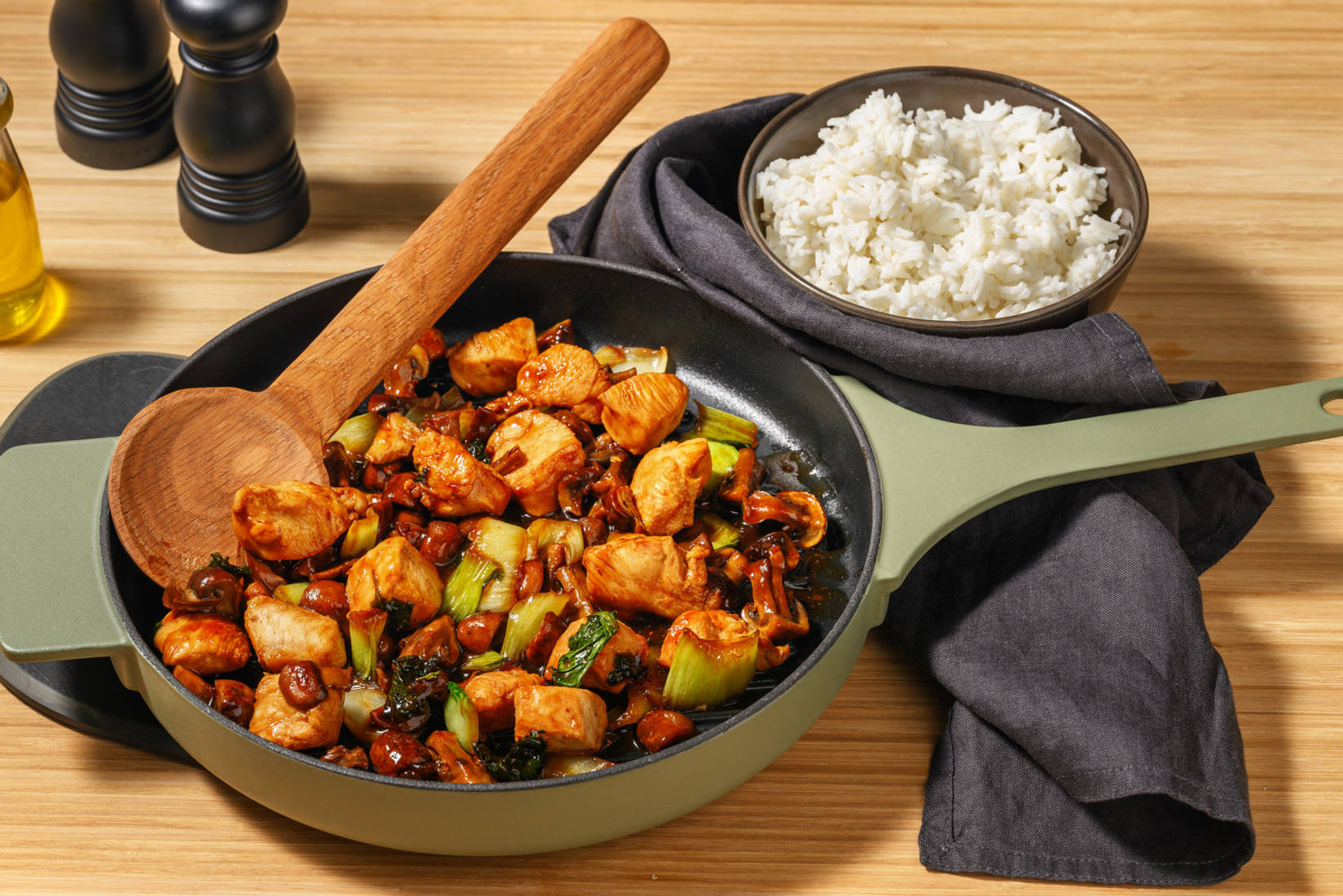 Teriyaki-Hähnchenpfanne mit Porree