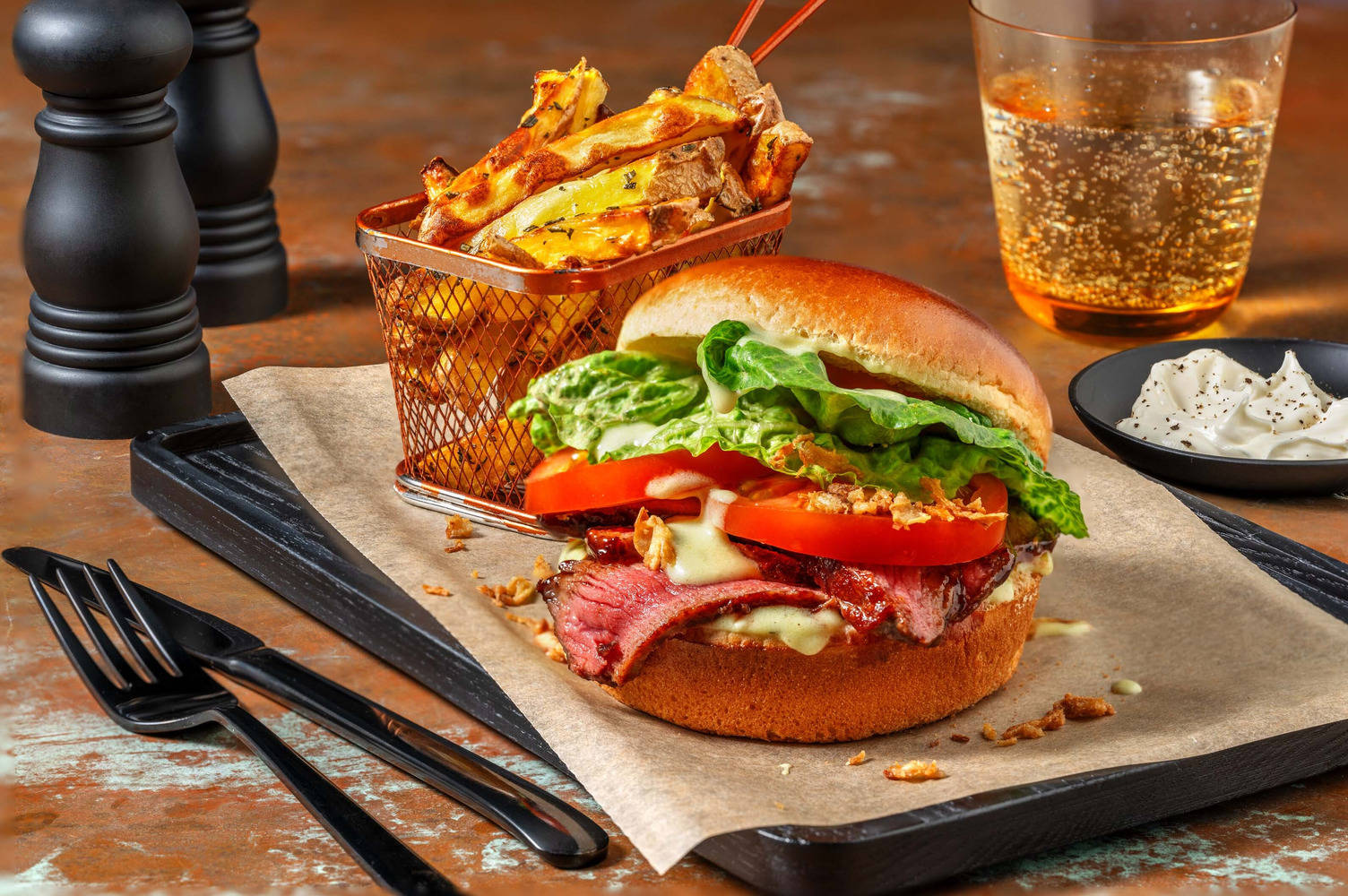 BBQ-steakburger og bearnaisesauce