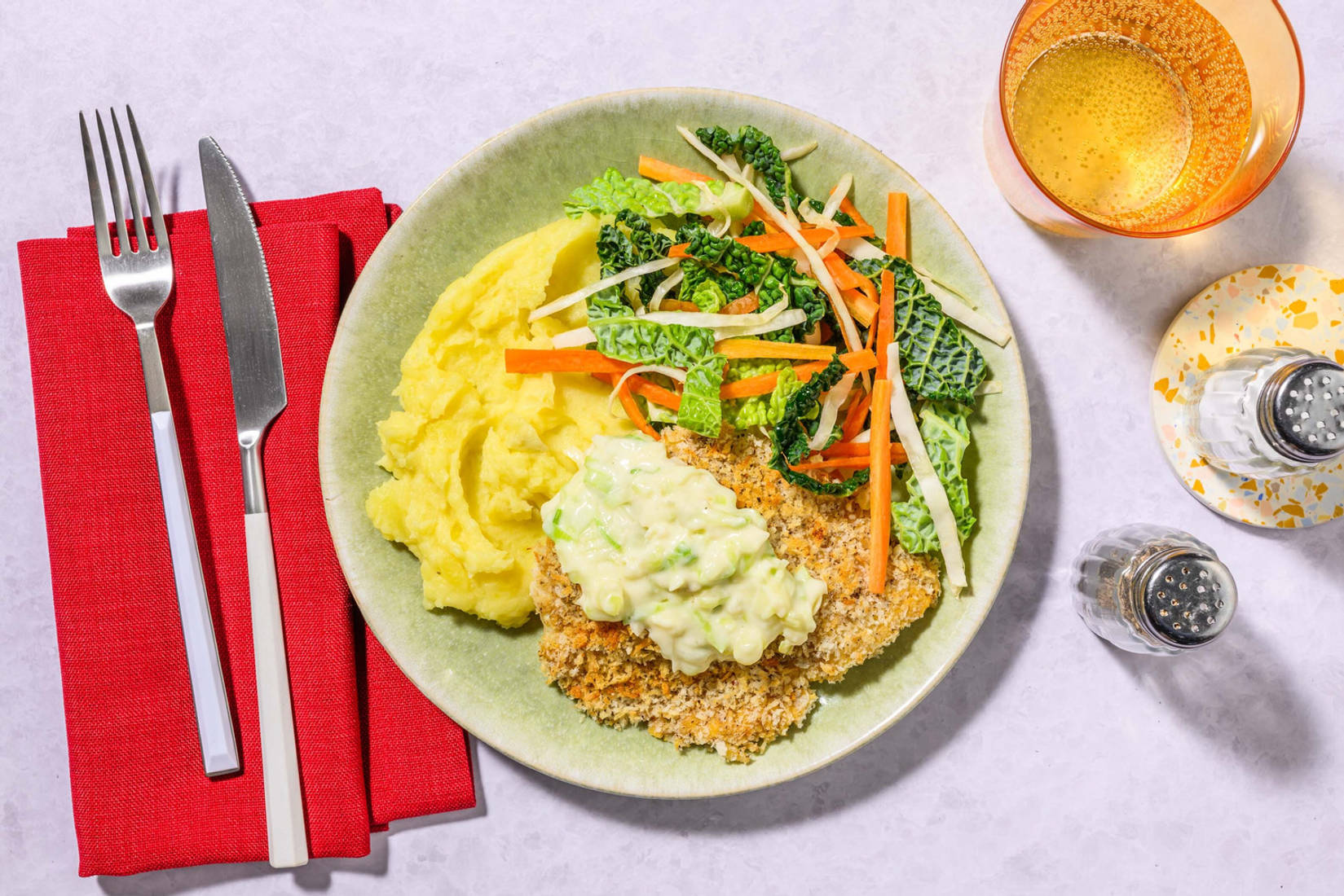 Sej med citronpeppartäcke och potatismos