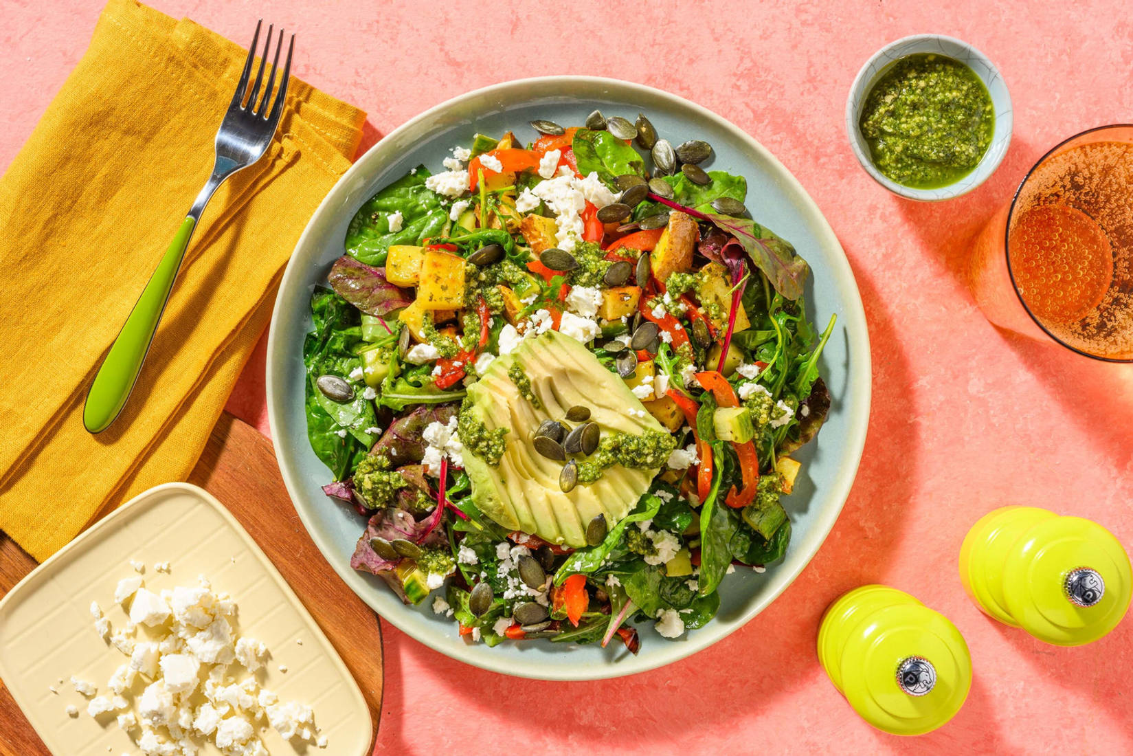 Mediterranean Style Avocado & Pepper Salad