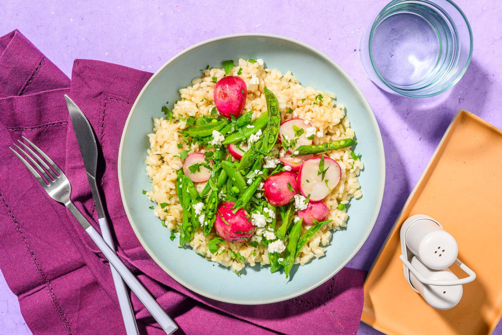 Getost- och sockerärtsrisotto