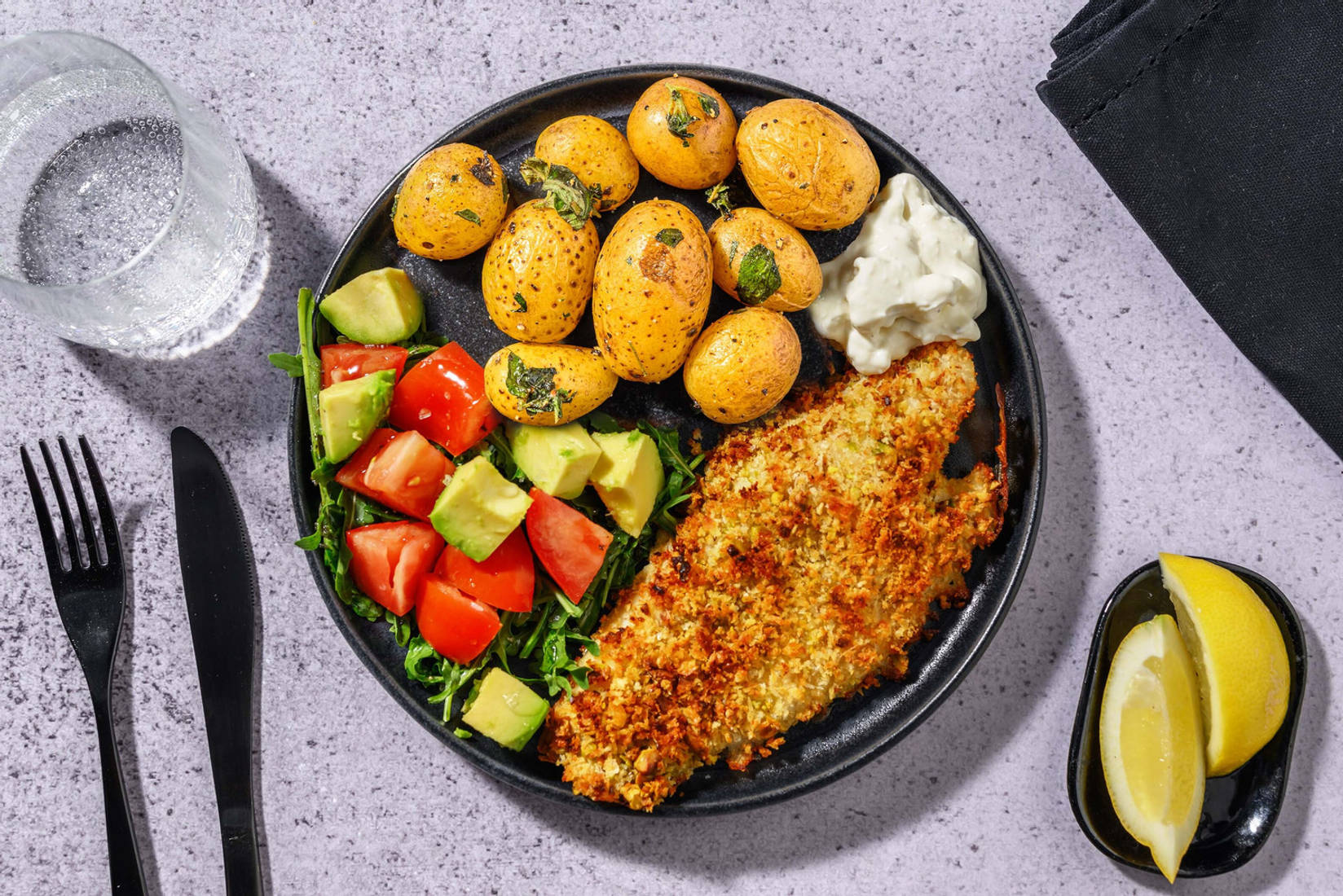 Pistagebakad vit fisk