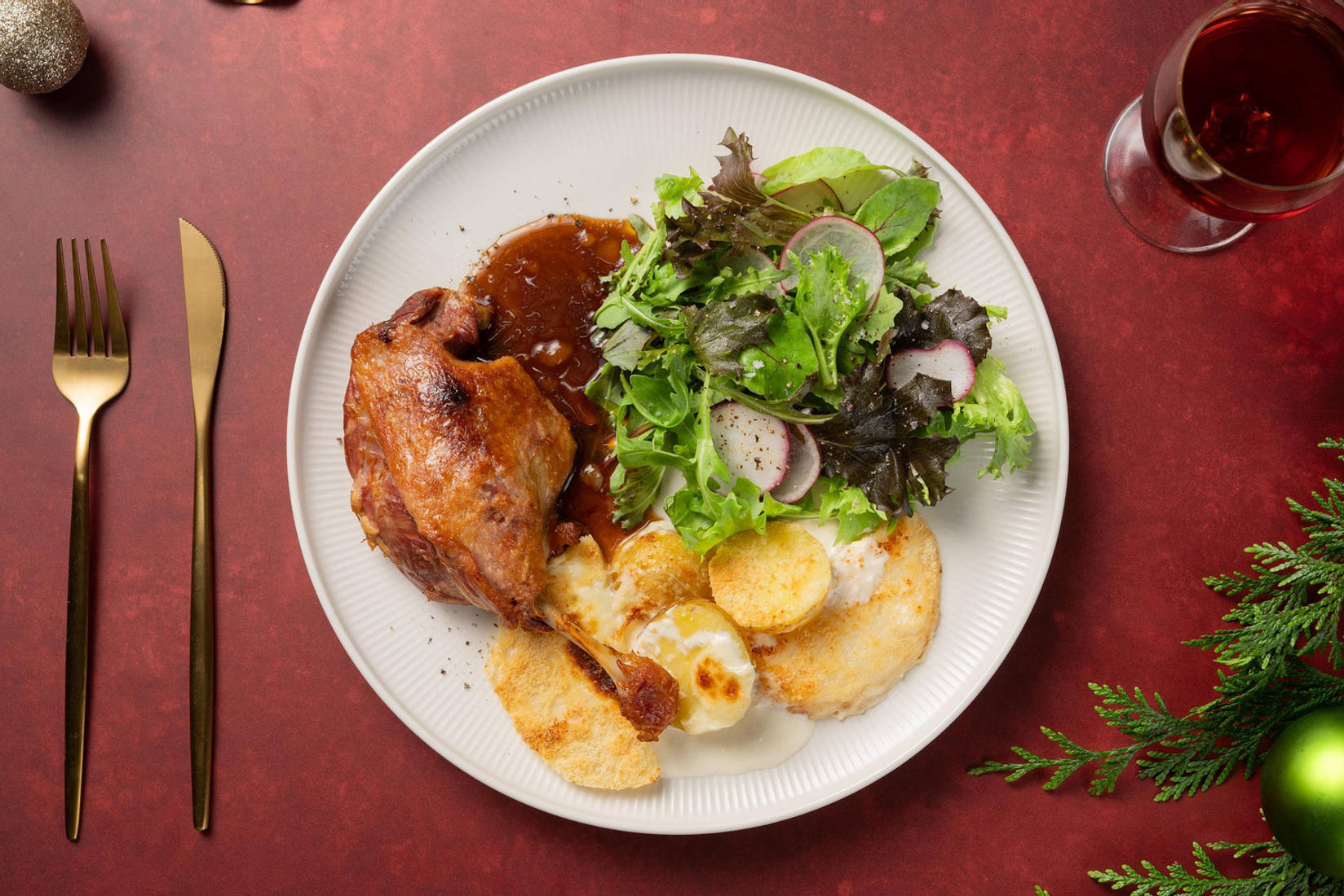 Ovnstegt andelår og abrikossauce