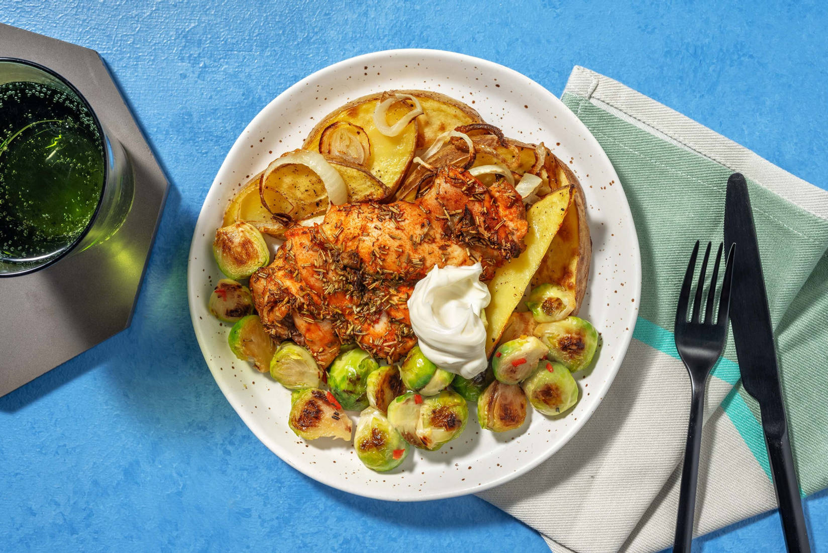 Pollo al rosmarino, capperi e paprika  