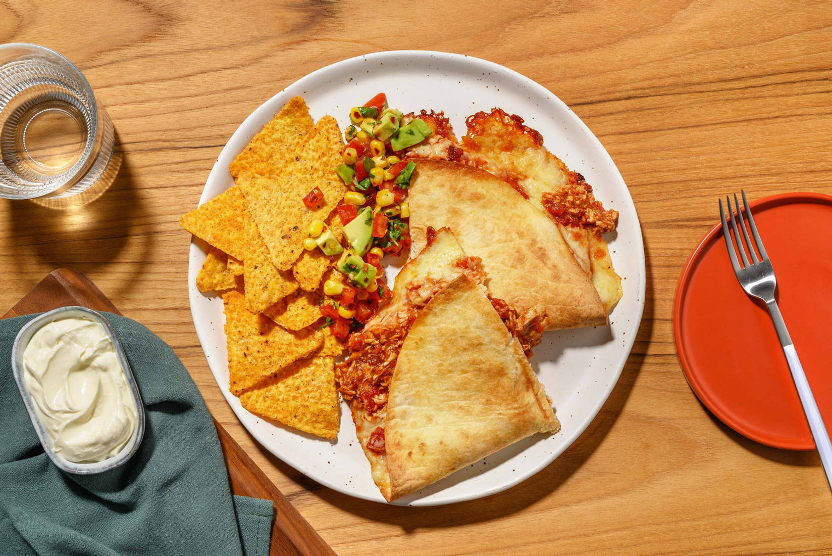 Ostfyllda kyckling-enchiladas