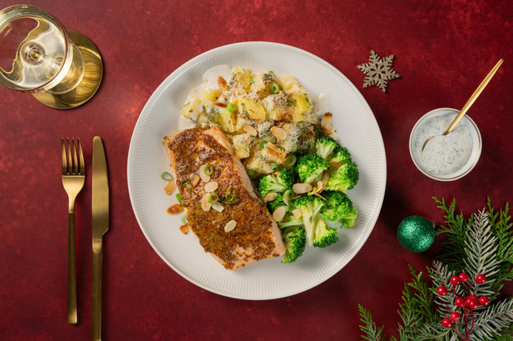 Zartes Lachsfilet mit Senf-Marinade